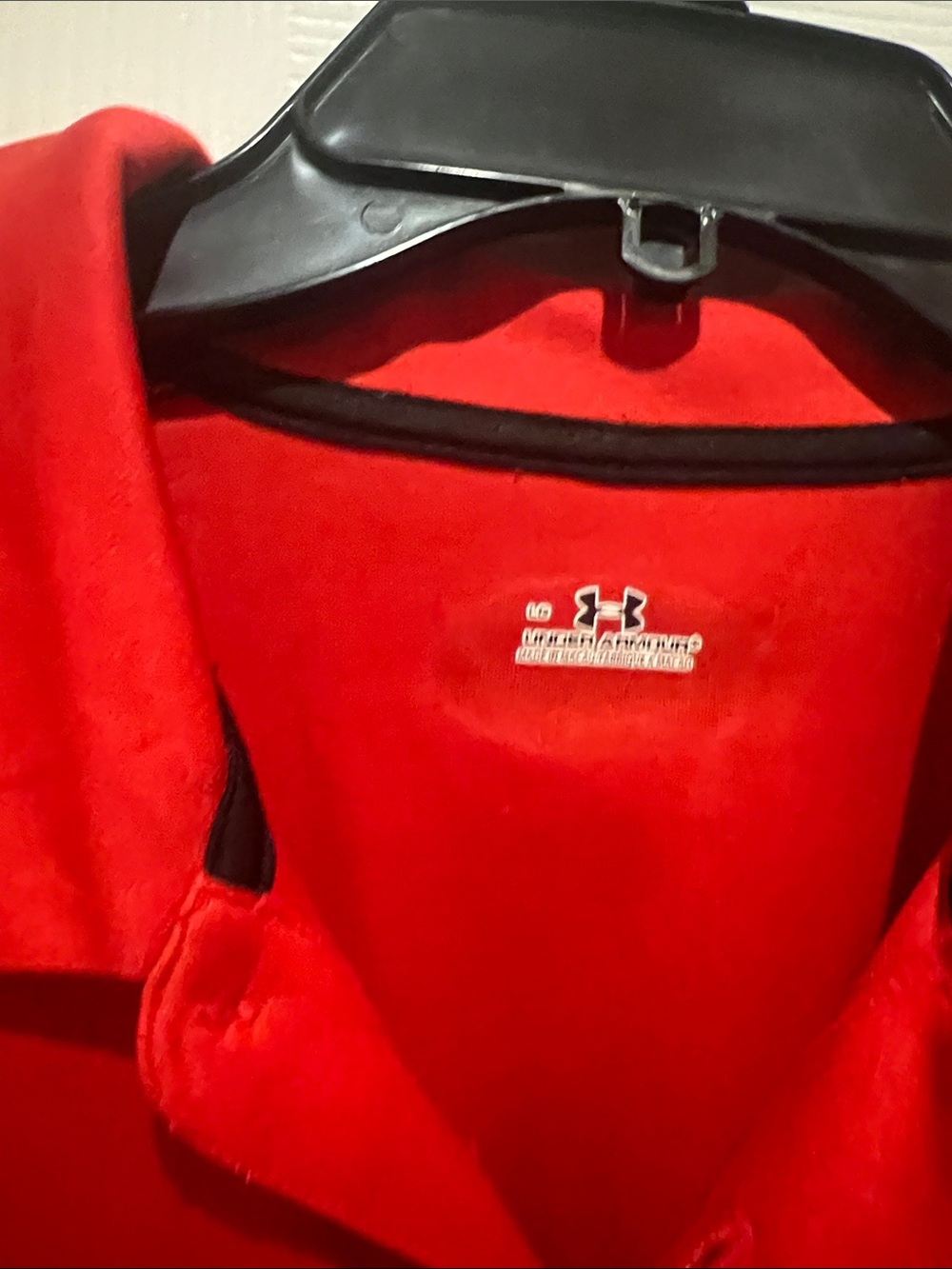Under Armour Red Polo Shirt with 'R' Chest Logo - Picture 3 of 4